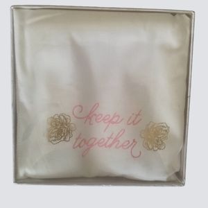 NWT Wedding/Bridal/Bachelorette party 4 Count Handkerchief Set Keep It Together